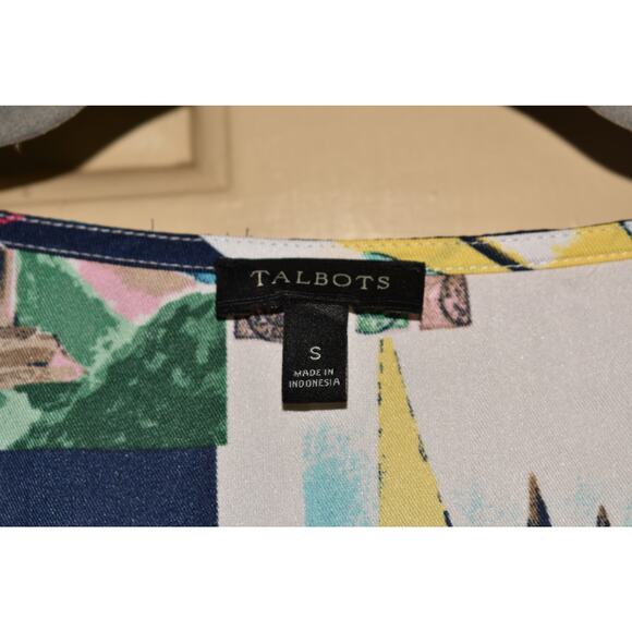 TALBOTS $89 Italy Postcard Print Sleeveless Woven Blouse Keyhole Neck Small‎ - Picture 3 of 4